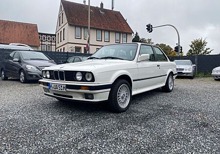 BMW 325xi Sportsitze El-FH Schiebedach Oldtimer