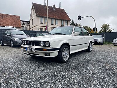 BMW 325xi Sportsitze El-FH Schiebedach Oldtimer
