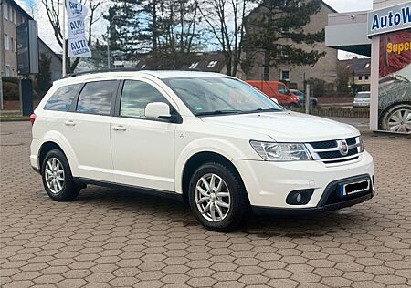Fiat Freemont 2.0 6 Gang schaltung wenig gelaufen