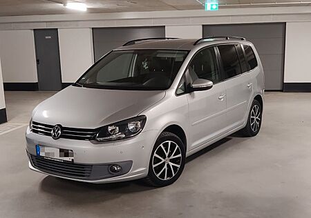 VW Touran Volkswagen 1.6 TDI Comfortline BlueMotion Tech C...