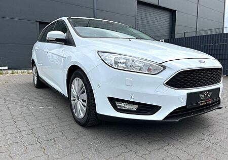 Ford Focus Turnier 1,0EcoBoost*TEMPOMT*2XPDC*SITZHEIZ