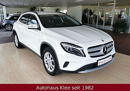 Mercedes-Benz GLA 180 7G-Tronic *BI-XENON*NAVI*LM*TEILLEDER*BT