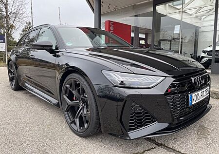 Audi RS6 perf. Avant/ALL BLACK/22"/Matrix/Pano/B&O