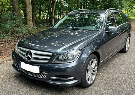 Mercedes-Benz C 180 T AVANTGARDE AVANTGARDE