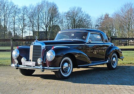 Mercedes-Benz 300 S Coupé - 1 von 216 stuck