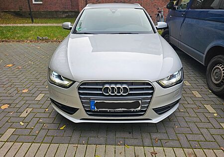 Audi A4 2.0 TDI 110kW Avant Silber B8.5