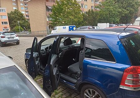 Opel Zafira 1.8 Family Family