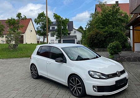 VW Golf Volkswagen 2.0 TDI GTD