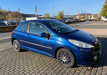 Peugeot 207 Urban Move mit Apple Carplay und neuem TÜV