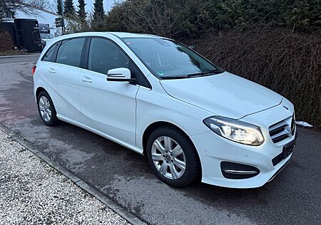 Mercedes-Benz B 200 CDI / d 4Matic URBAN+LED+KAMERA+TOTW.-ASS.