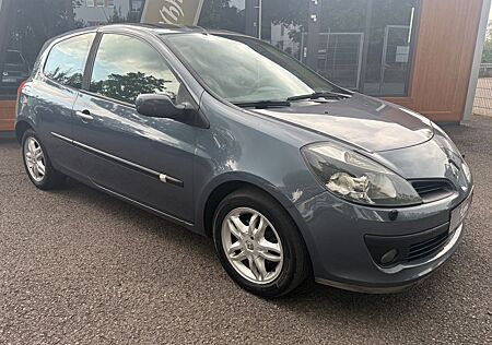 Renault Clio III Privilege*Xenon*Pano*Klima*Zahnr. neu*