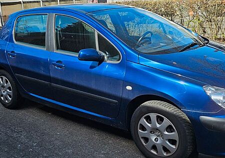 Peugeot 307 1.6 16V 110 Automatik -