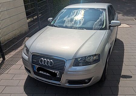 Audi A3 2.0 TFSI quattro Ambiente Sportback Ambiente