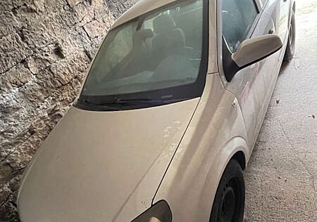 Opel Astra H 1.4 Benzin | Garagenfahrzeug