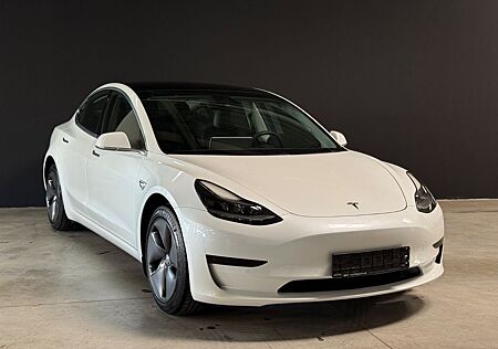 Tesla Model 3 Standard Range Plus RWD