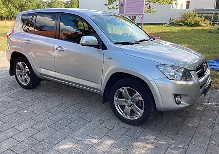 Toyota RAV 4 2,2-l-D-4D 4x4 Executive Automatik Leder