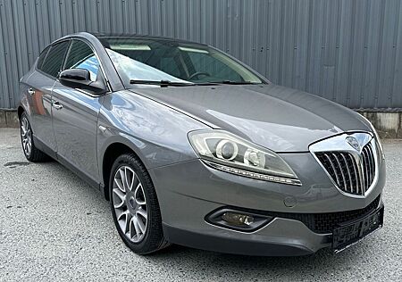 Lancia Delta 1.6 JTD Platinum Leder,Pano,Klimaaut,Alu