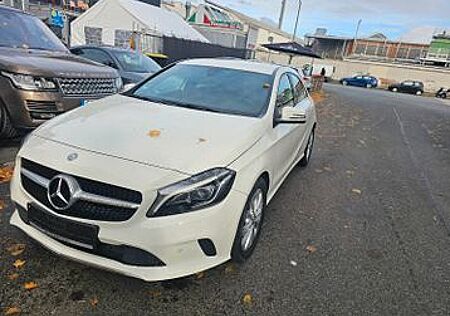 Mercedes-Benz A 180 gebraucht kaufen Mercedes-Benz A 180 -