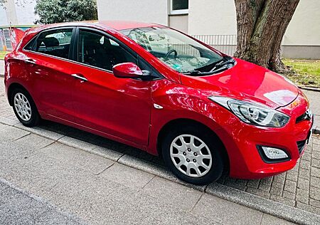 Hyundai i30 1.4 Style , TÜV 05,2026, Benziner,Euro5