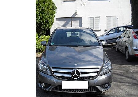 Mercedes-Benz B 180 CDI BlueEFFICIENCY -