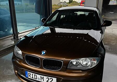 BMW 118d -E87