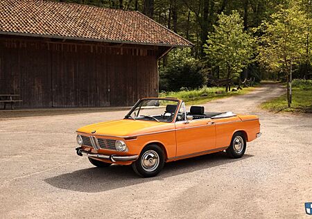 BMW 2002 1600 Vollcabriolet - Restauriert, Top