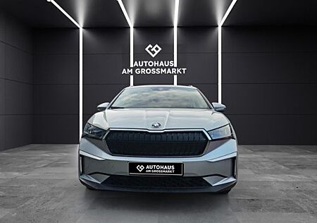 Skoda Enyaq 80 Loft AHK Navi Totwinkel SHZ ACC PDC App