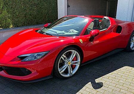 Ferrari 296 GTS Rosso Corsa,Lift,LED,Carbon,Racingsitze