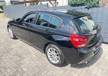 BMW 118i Automatik,Navi,Schibedach