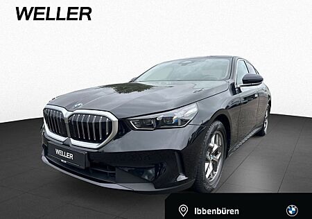 BMW 520i Limousine LivePro,AdLED,H/K,HUD,DrA,360°