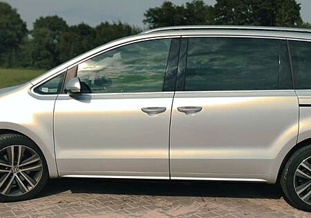 VW Sharan Volkswagen 2.0 TDI SCR DSG BMT Highline Highline