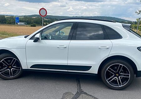 Porsche Macan , Approved bis 8/2026, AHK, 20Zoll,