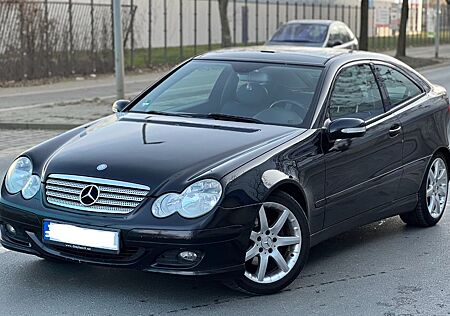 Mercedes-Benz CL 200