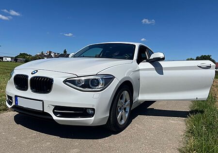 BMW 116i - Sport Line + Advantage Paket