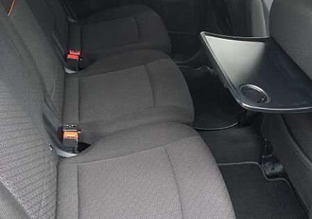Ford Galaxy 2,0 TDCi 85kW DPF Concept