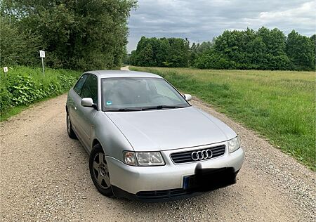 Audi A3 1.8 Ambiente Ambiente