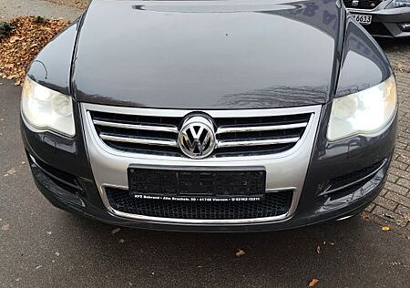 VW Touareg Volkswagen 3.0 V6 TDI Tiptr. BlueMotion North S...