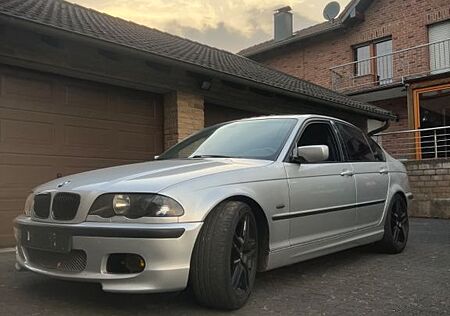 BMW 320i e46
