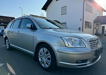 Toyota Avensis Kombi 1.8 Executive