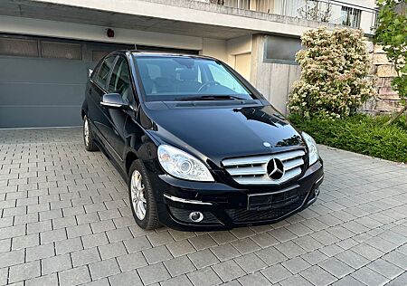 Mercedes-Benz B 180 NGT BlueEFFICIENCY -
