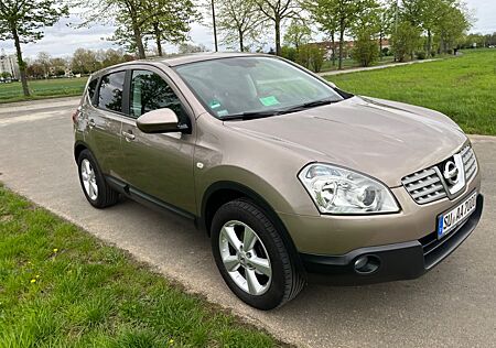 Nissan Qashqai 1 HAND GARAGEN FAHRZEUG