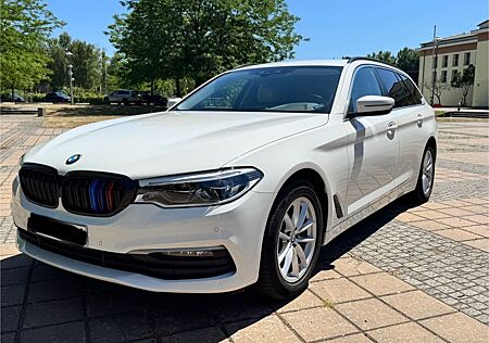 BMW 520d xDrive Touring A -