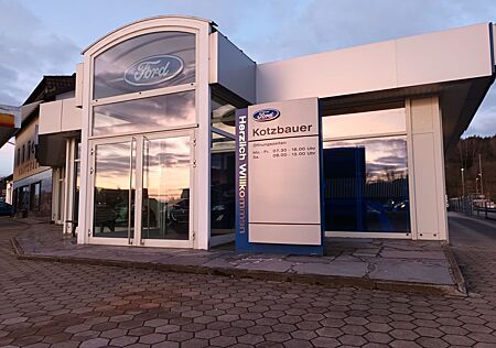 Ford Focus Lim. Cool & Connect KAM PDC NAVI LED SHZ++