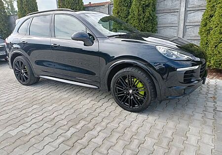 Porsche Cayenne S E-Hybrid S, 420HP, Sport Packet