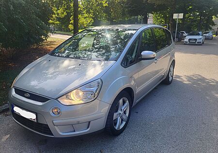 Ford S-Max *2.0TDi*Ambiente*1.Hand*Leder*Klima*TÜV Neu