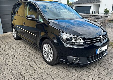 VW Touran Volkswagen 1.4 TSI 170ps DSG Highline 7sitz. Standhe