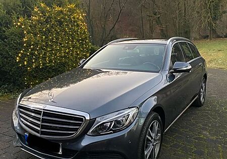 Mercedes-Benz C 220 T Avantgarde | Top-Ausstattu