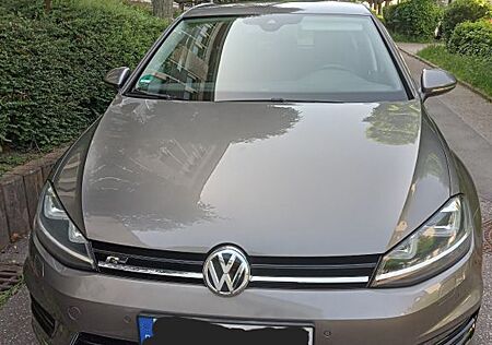 VW Golf Volkswagen 2.0 TDI BMT Highline R-Line