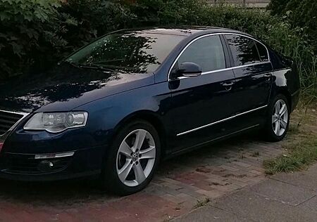 VW Passat Volkswagen 2.0 TDI DPF BlueMotion Comfortline Co...