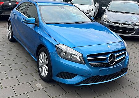 Mercedes-Benz A 180 BlueEfficiency *INSPEK. NEU*
